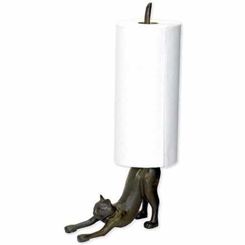 Sculpture en forme de chat pour tenir un rouleau de papier essuie-tout sur le comptoir